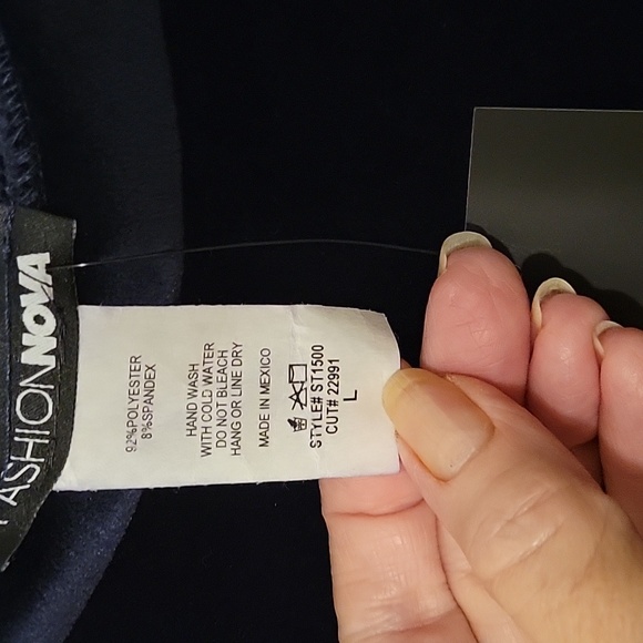 Fashion Nova, Navy Velour top, size large - Picture 3 of 3